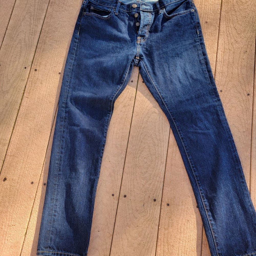 Abercrombie & Fitch 32 x 30 Button Skinny Jeans